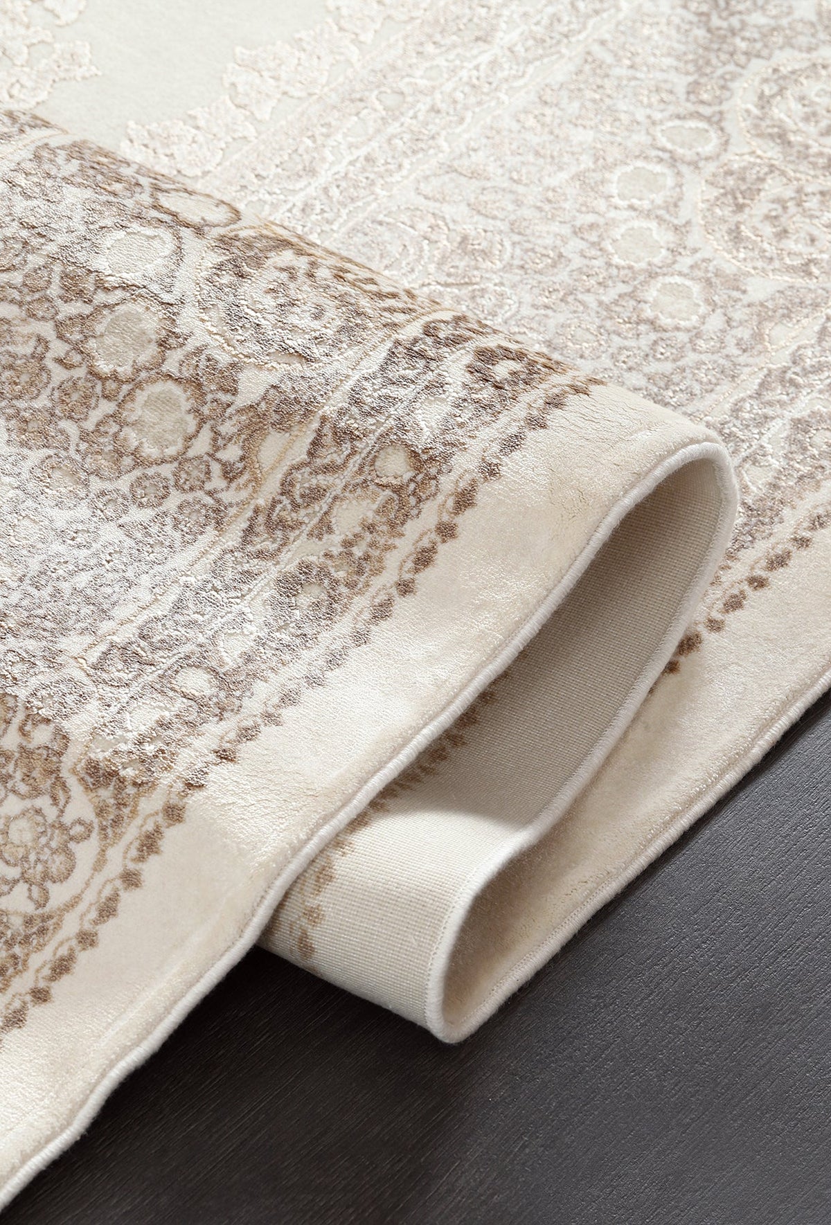 Kristal Koleksiyonu MD013 Krem Kahverengi İpek dokunuşlu Modern Desenli Halı